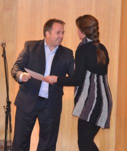 CAFYDMA entrega certificados a alumnos de cursos de capacitacion gratuita