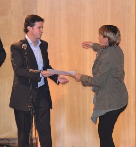 CAFYDMA entrega certificados a alumnos de cursos de capacitacion gratuita