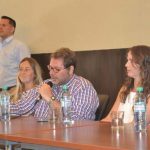 Entrega de certificados de aprobación de cursos en sede Cañitas de CAFYDMA